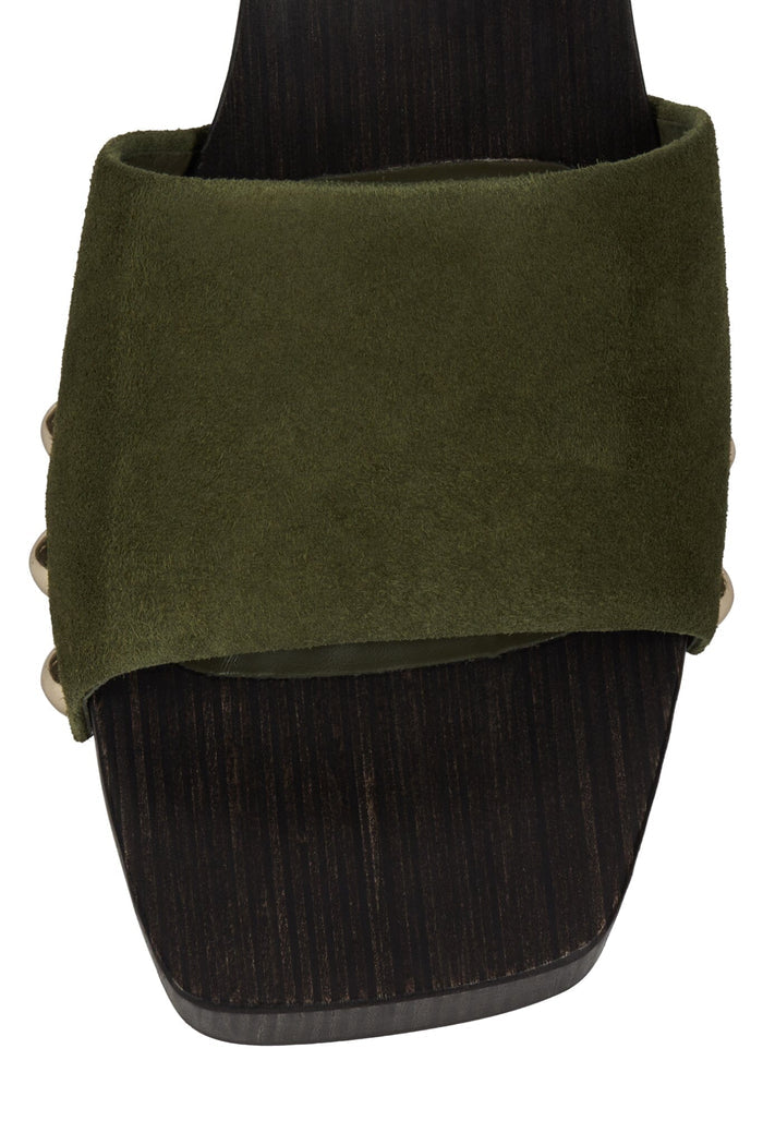 FORESEE Olive Suede