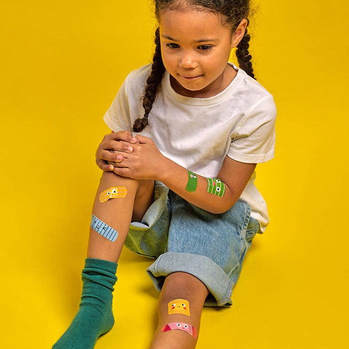 Kikkerland Kidoki OuchyFriend Adhesive Bandage
