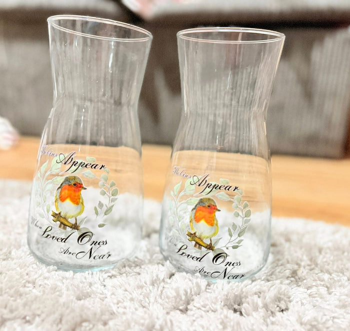 Robins appear Vase
