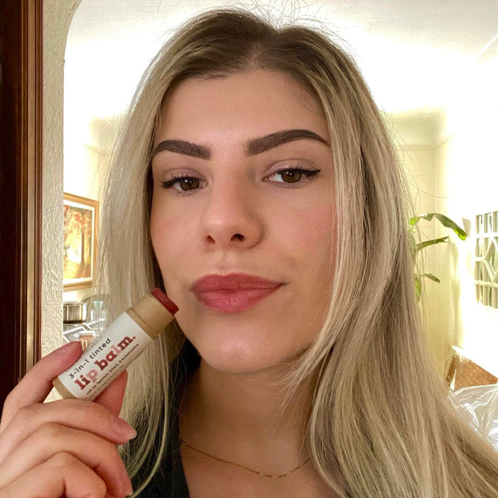 3-in-1 tinted lip balm - Sustain Yourself