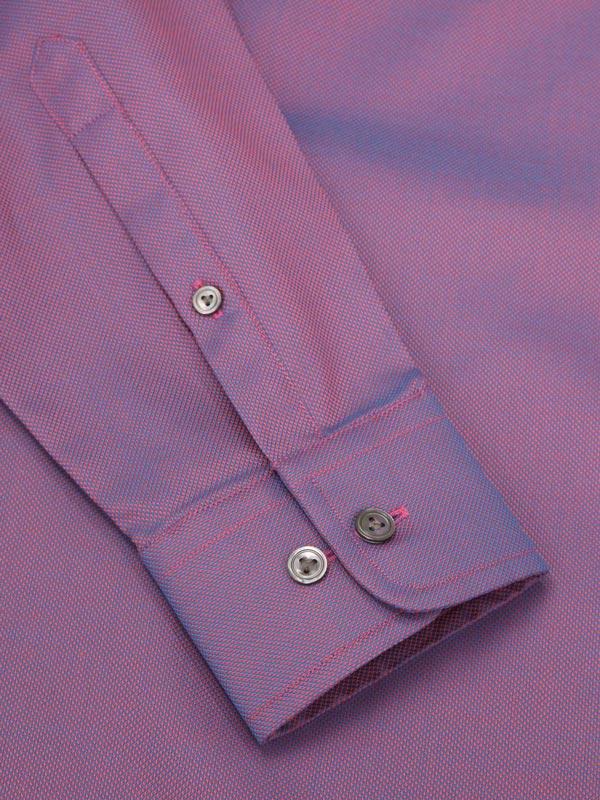 Marzeno Aubergien Solid Full Sleeve Single Cuff Tailored Fit Semi Formal Dark Two Ply Mercerized Cotton Shirt