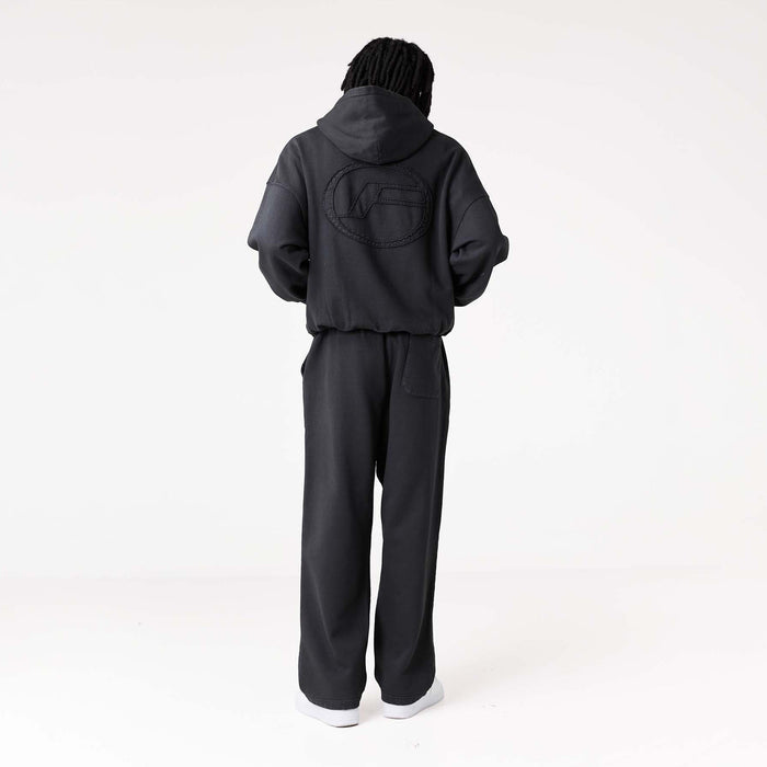 Oval Appliqué Open Hem Jogger | Washed Black