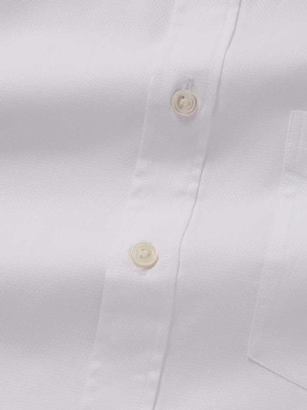 Sangiovanni White Solid Full Sleeve Double Cuff Classic Fit Classic Formal Two Ply Mercerized Cotton Shirt