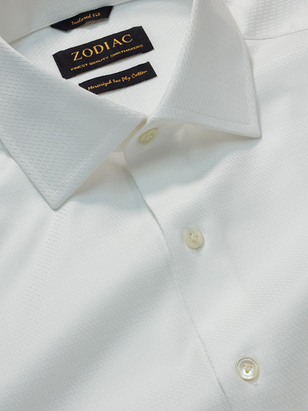 Tramonti White Solid Full Sleeve Single Cuff Tailored Fit Classic Formal Two Ply Mercerized Cotton Shirt