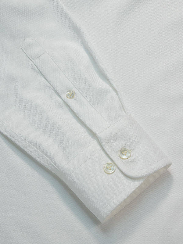 Tramonti White Solid Full Sleeve Single Cuff Tailored Fit Classic Formal Two Ply Mercerized Cotton Shirt