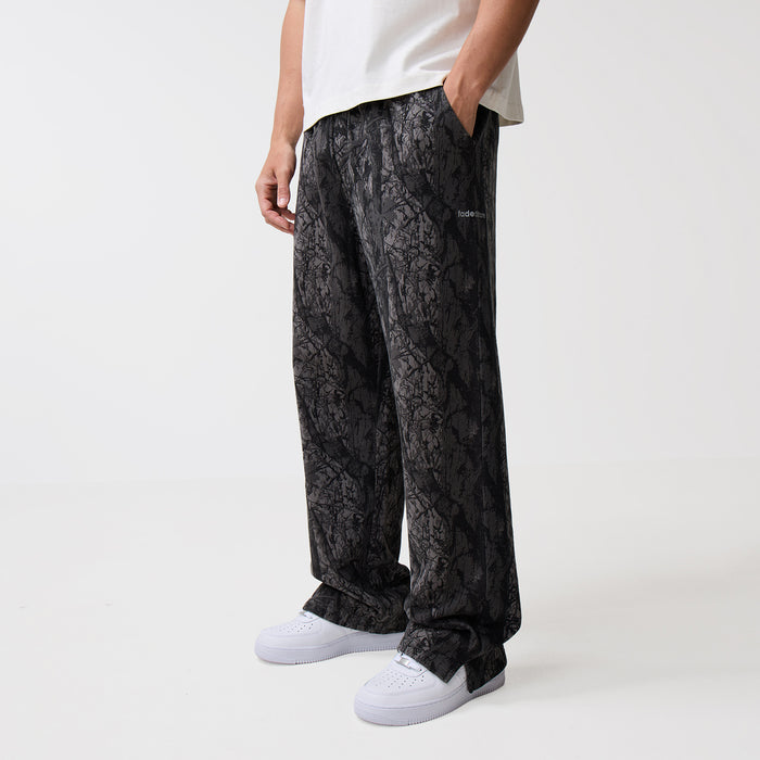 Wide Leg Jogger | Black Camo