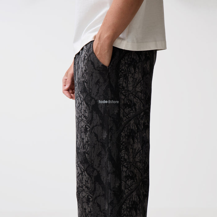 Wide Leg Jogger | Black Camo